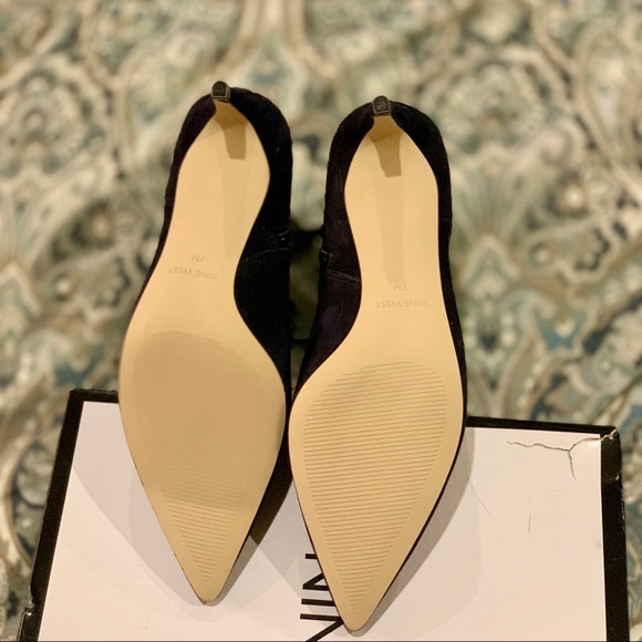 Nine West Shelbold Pointy Toe Booties - Picture 4 of 7